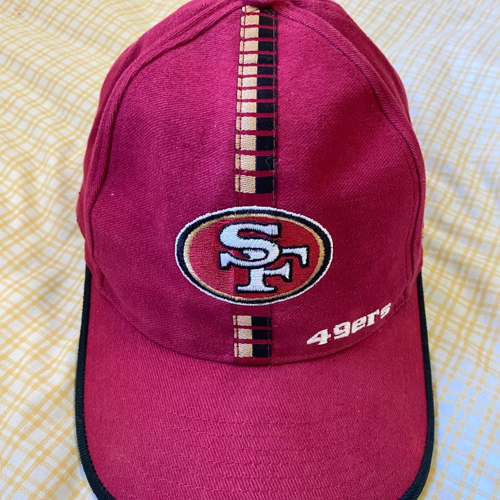 San Francisco 49ers Strapback Hat
